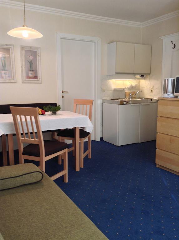 Appartements Basti ฟอร์สเทา ภายนอก รูปภาพ